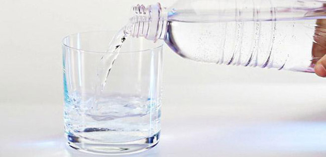 喝水后的4个异常，有1个就需警惕！可能是肾发出的“求救信号”